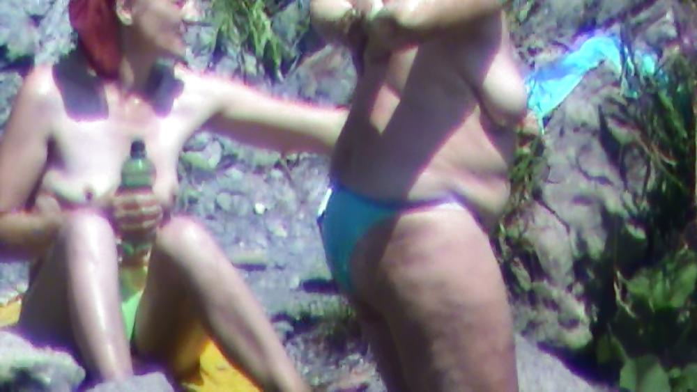 25P Nude beach,extreme ass