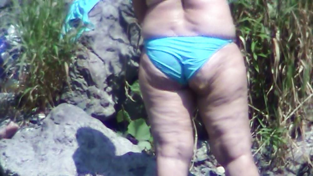 25P Nude beach,extreme ass