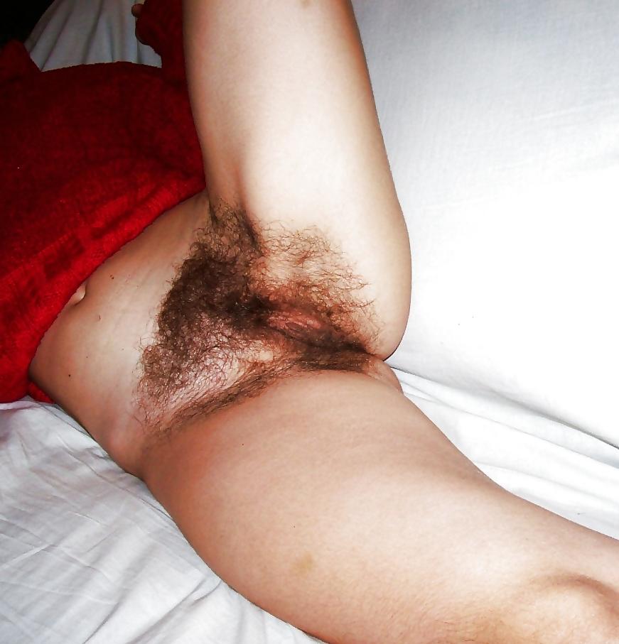 8P Big hairy pussy