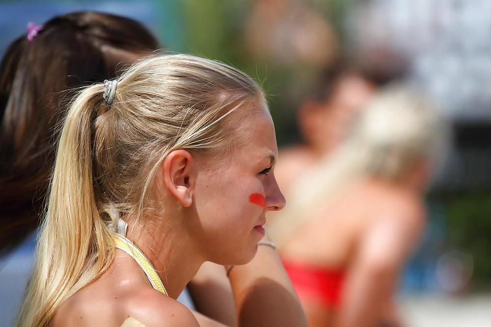 20P Beach rugby 
