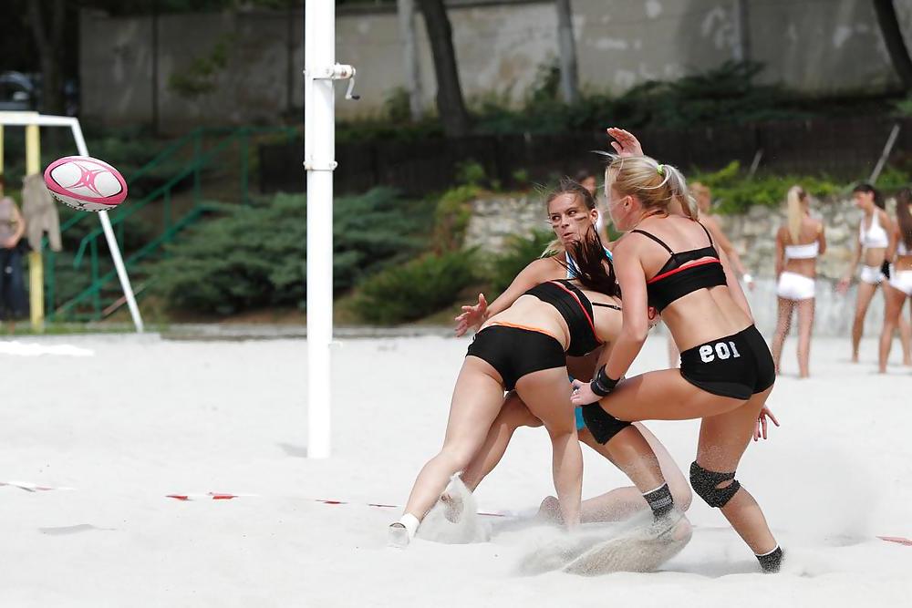20P Beach rugby 