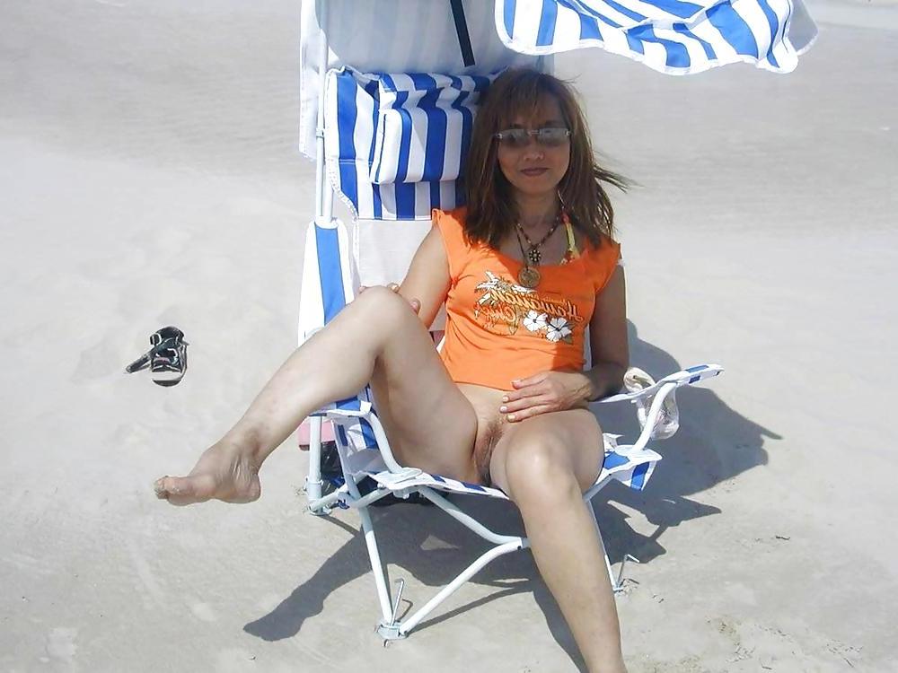 25P MILFs on the Beach - 11
