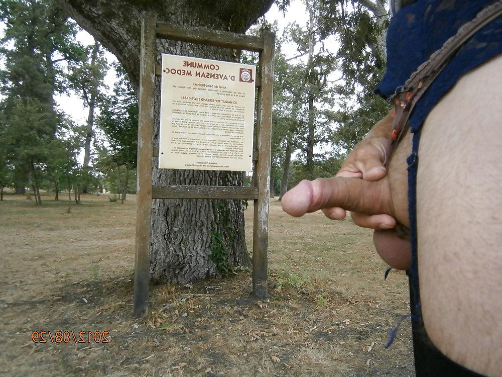 6P Public exhib outside crossdress queue flash cock shemale 
