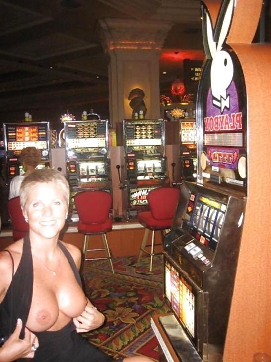 25P Boobs Flashing