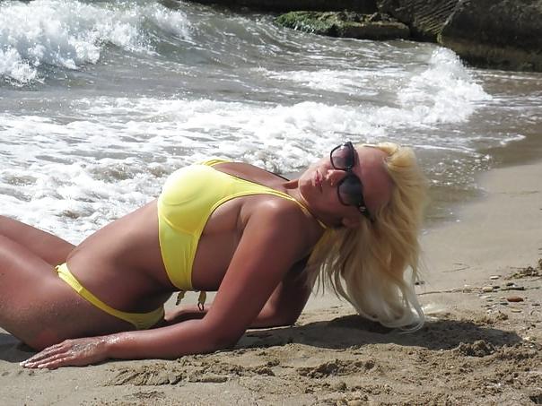10P Busty Russian Woman 127