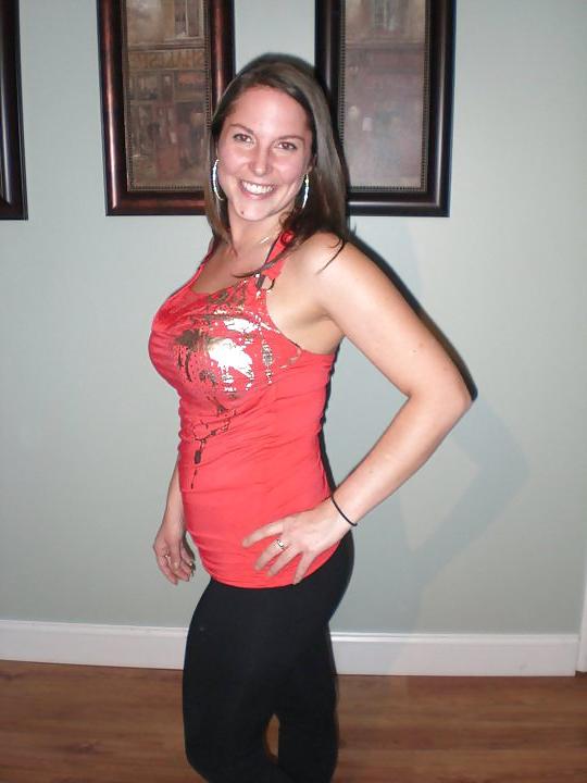25P Non Nude sexy woman