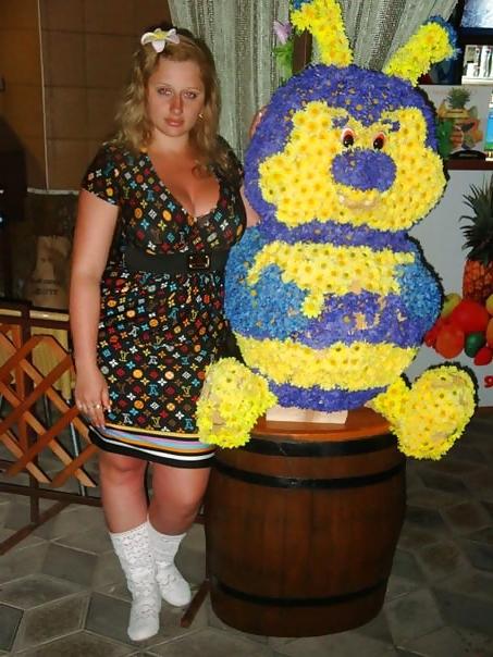 11P Busty Russian Woman 22