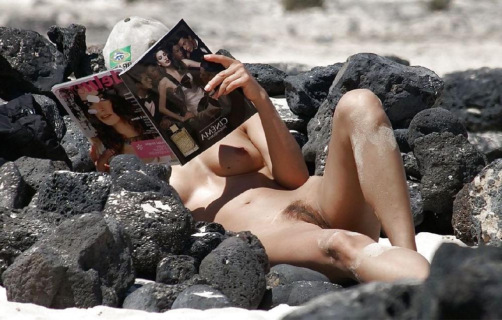 25P Another Horny Beach Day