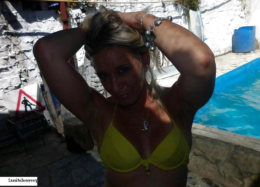 10P Turkish woman: Sinem