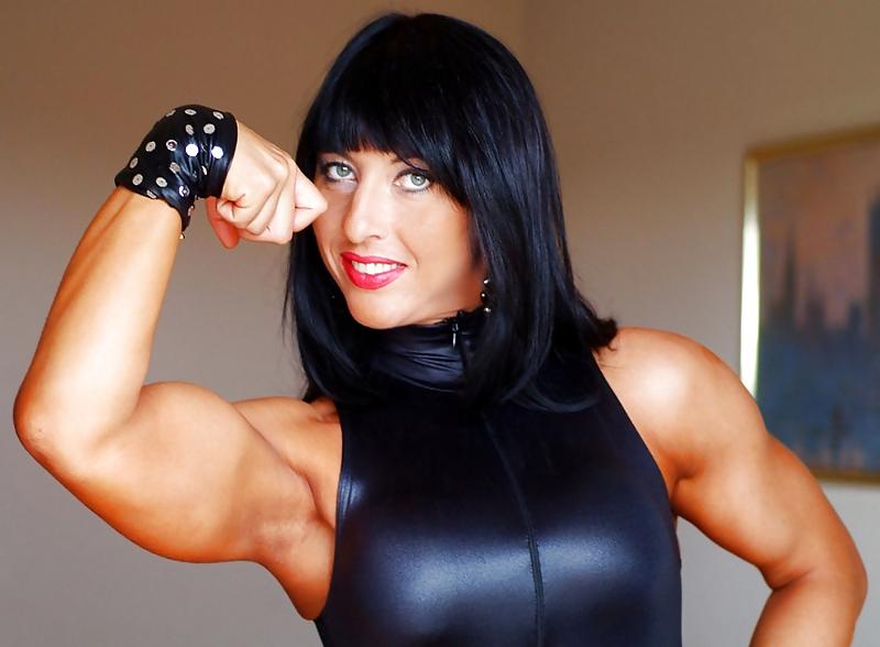 24P Sexy fitness&muscle girls