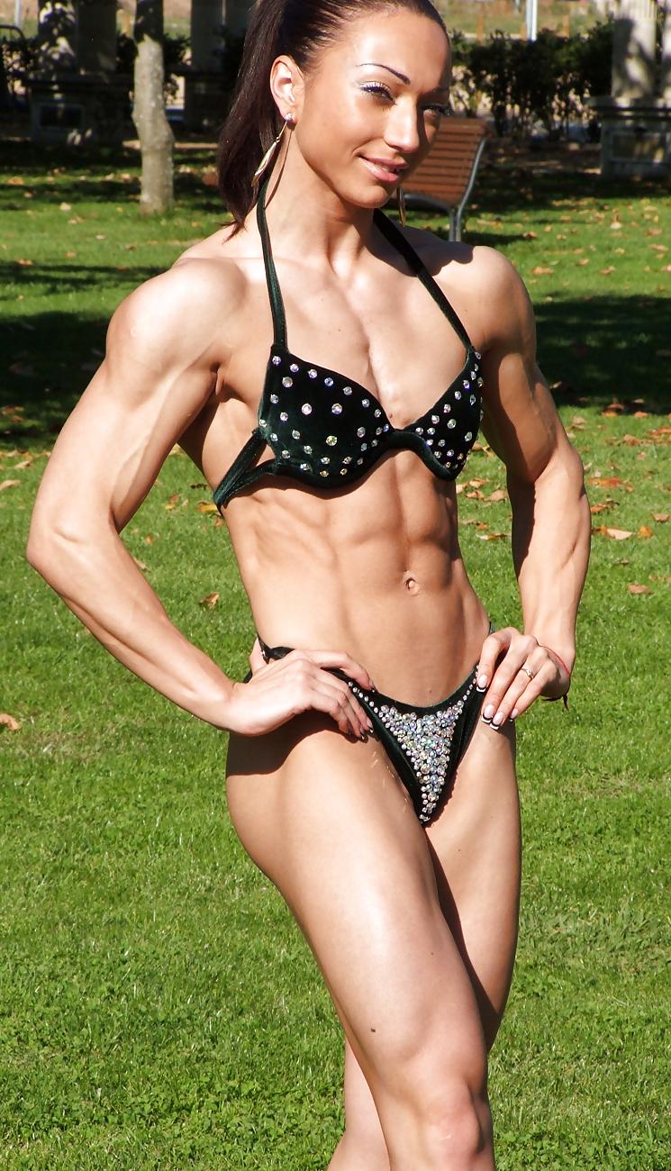 24P Sexy fitness&muscle girls