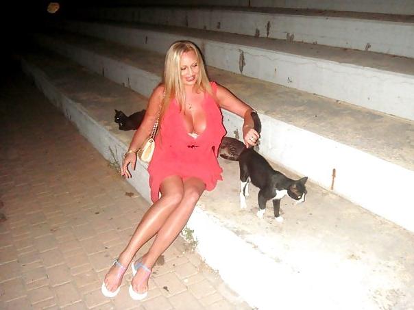 18P Busty Russian Woman 179