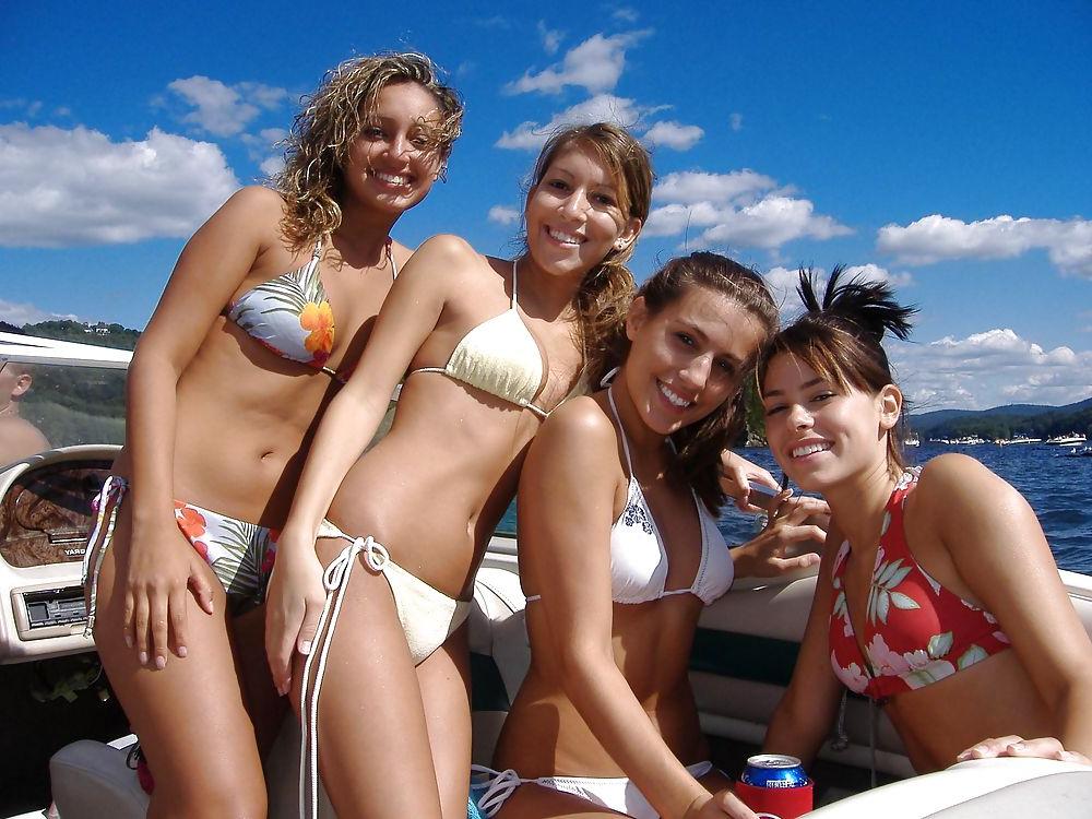 25P Cute Beach Girls - IX