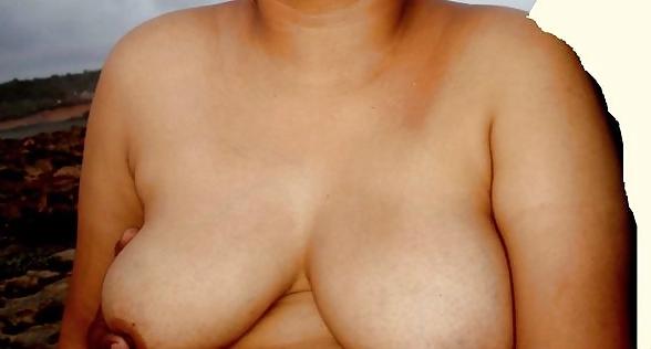 24P MILF mit schönen Brüsten