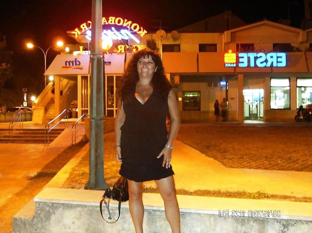 7P Greek woman: Irene