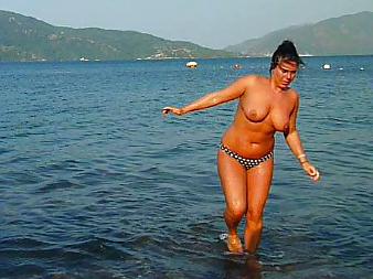 9P My big boobs exposed on the beach
