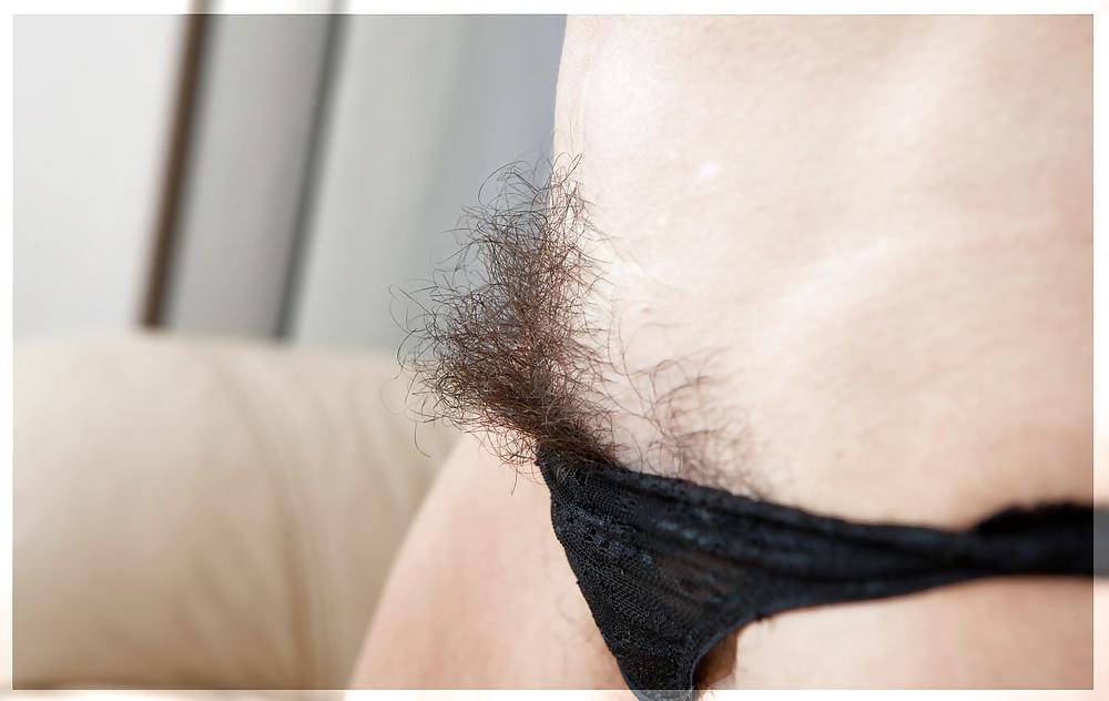 25P Only Hairy Pussy (Reloaded)