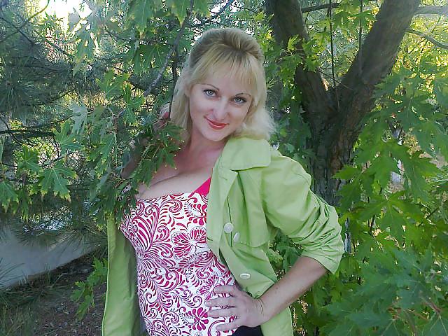 7P Busty Russian Woman 48