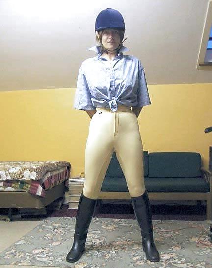 15P Woman in riding gear Collar up fetish