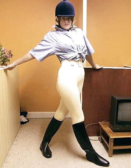 15P Woman in riding gear Collar up fetish
