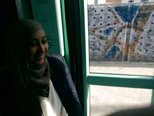 13P Flashing hijab muslim arab