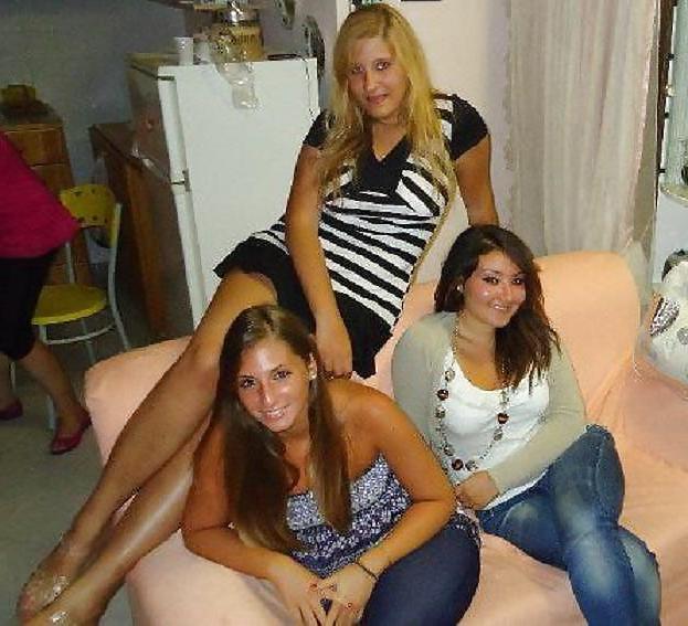 15P Italian woman: Laura