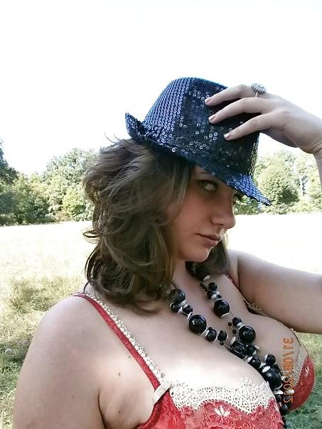10P Busty Russian Woman 75