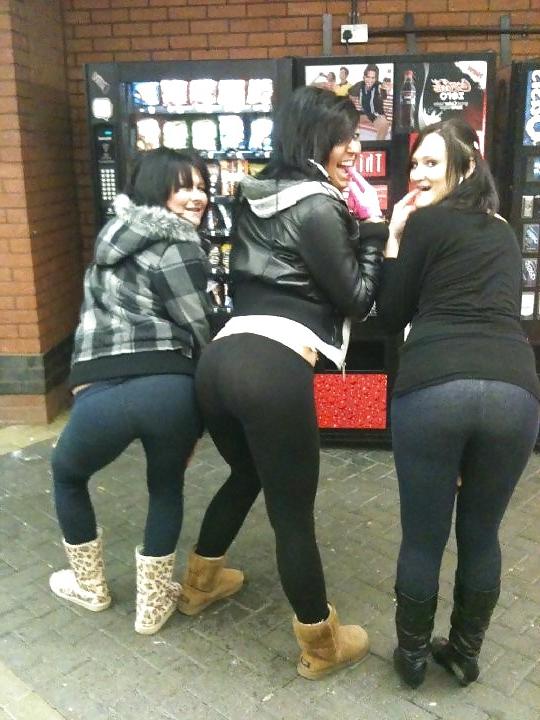 25P Naughty Girls Flashing Five