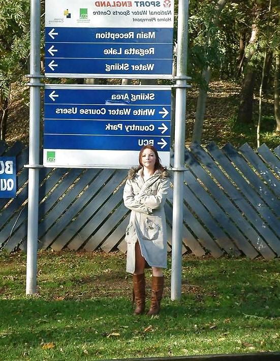 12P Teen uk flashing on the road