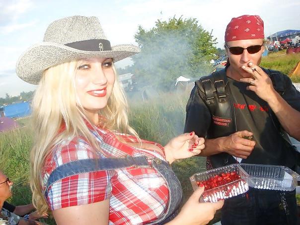 23P Busty Russian Woman 173