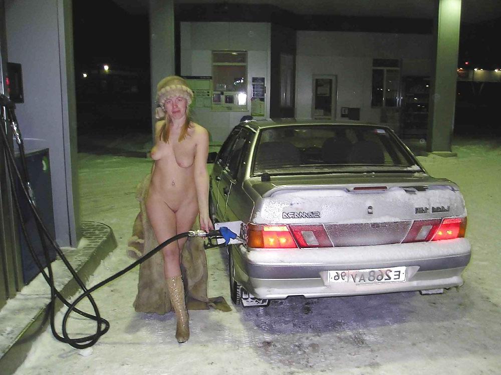 12P Russian Flashing Wife