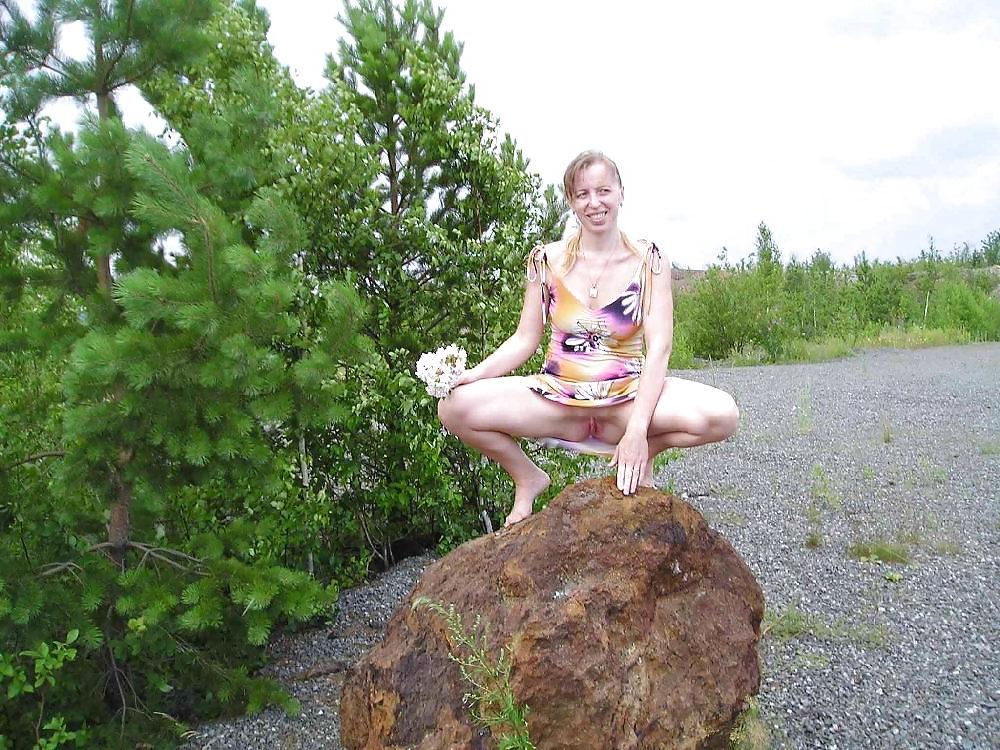 12P Russian Flashing Wife