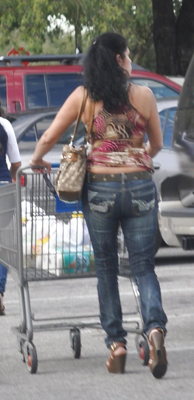 5P Latino MILF Dressed to get looks
