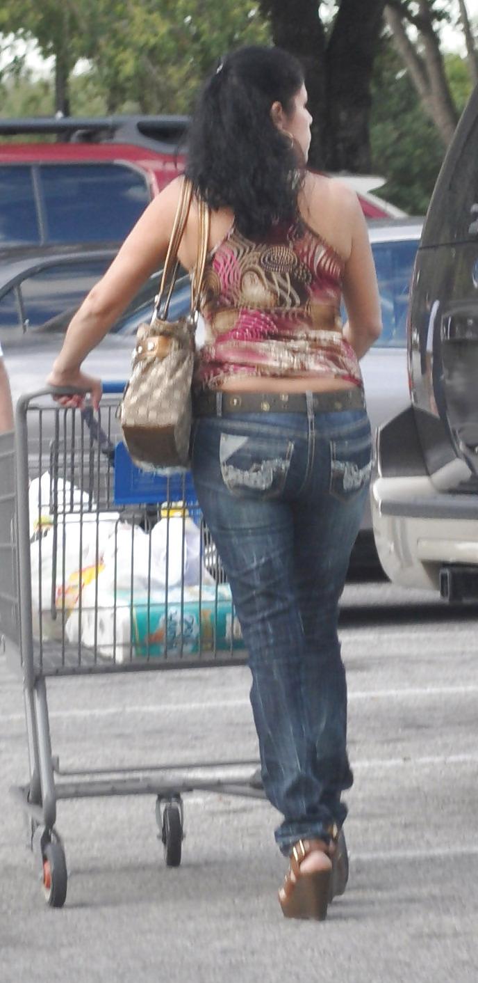 5P Latino MILF Dressed to get looks
