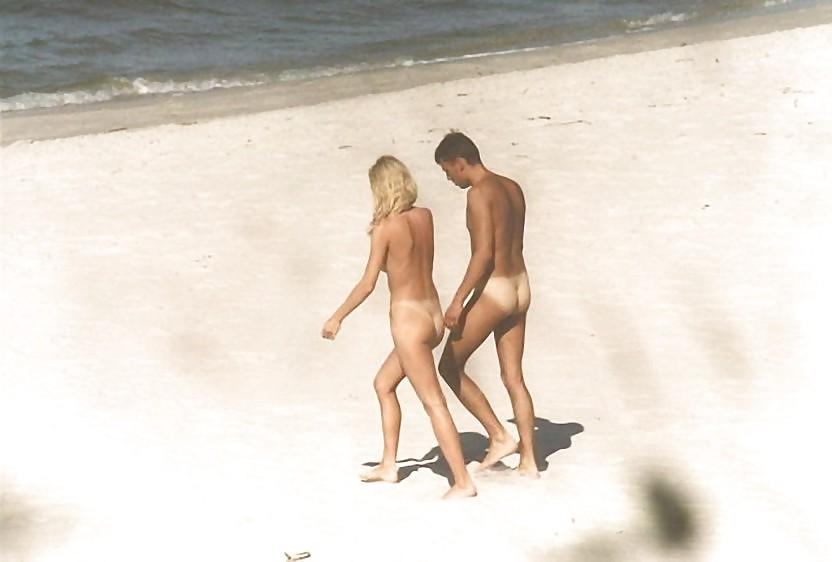 25P Nudist Beach Fun