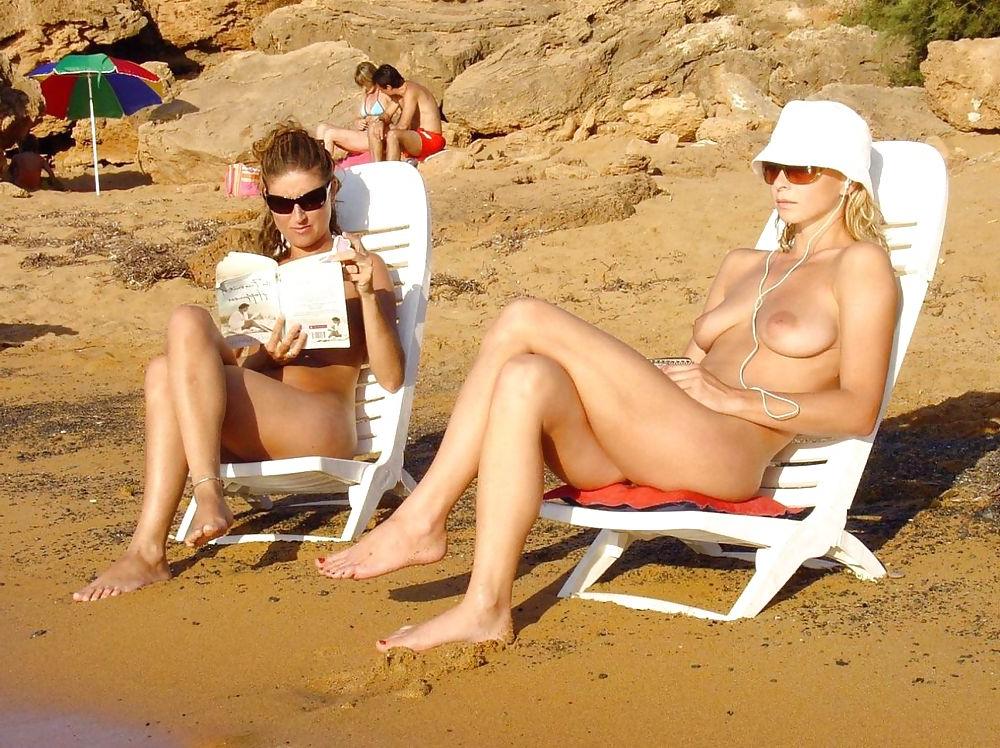 25P Nudist Beach Fun