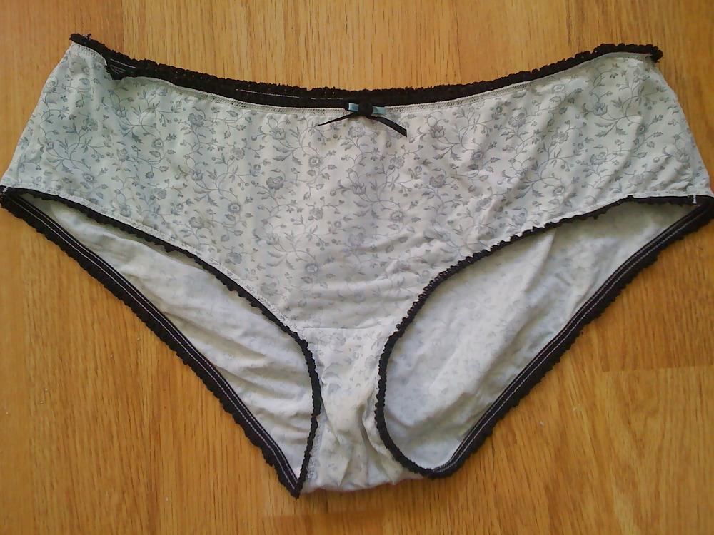 21P The wife's shoes & pants 3