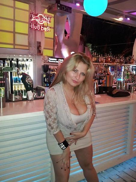 16P Busty Russian Woman 202