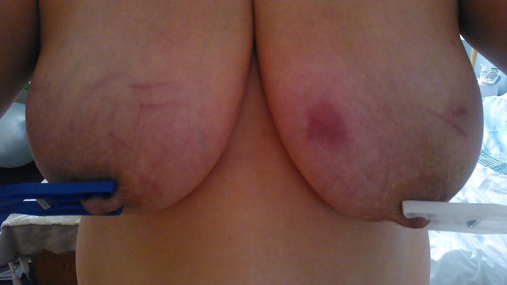8P Scottish slut - tits and toys