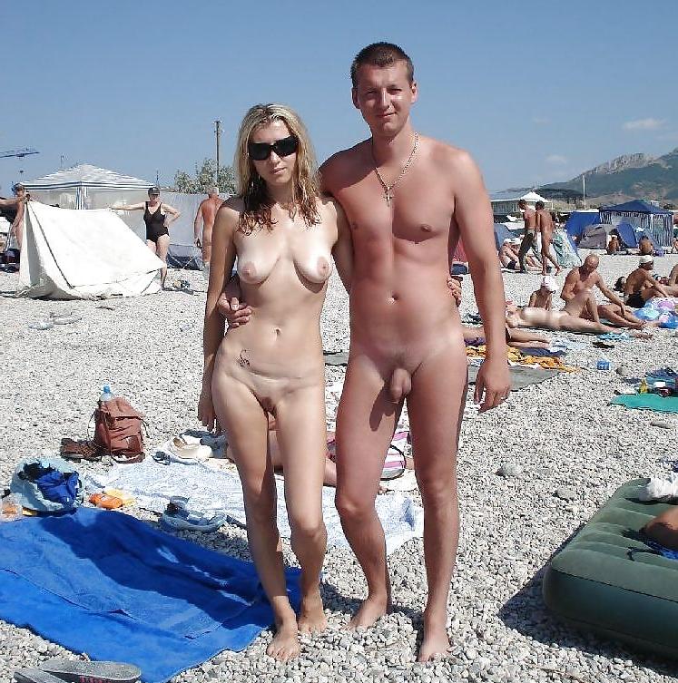 25P Beach nudist fun