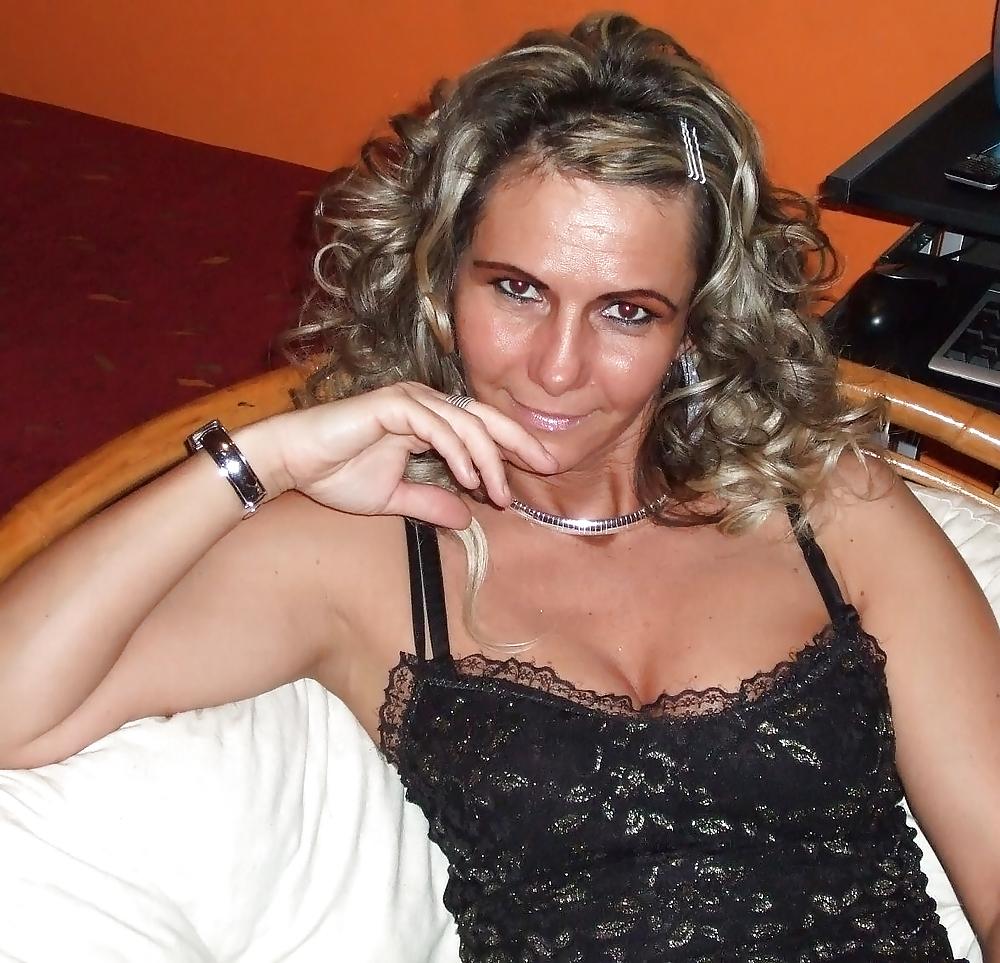 12P Hot mature secretary