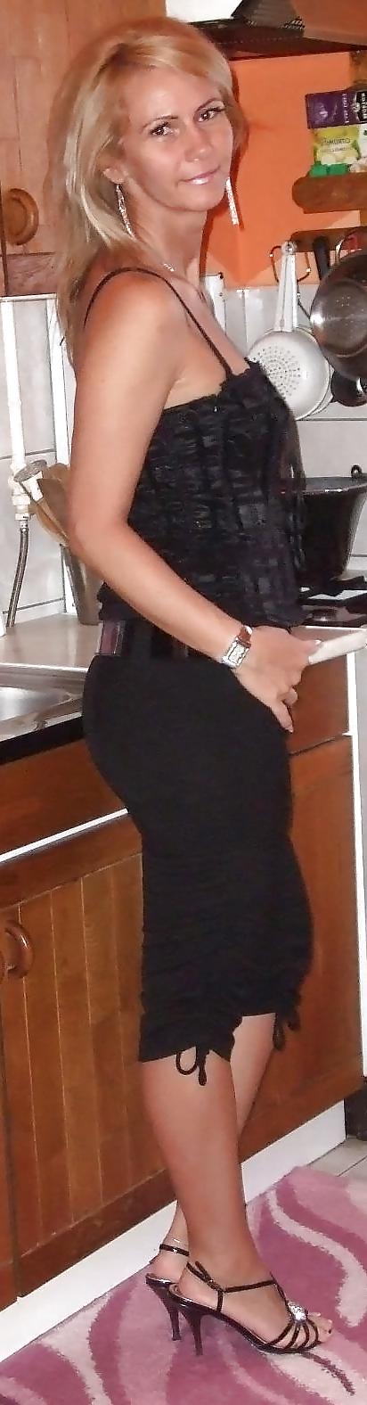 12P Hot mature secretary
