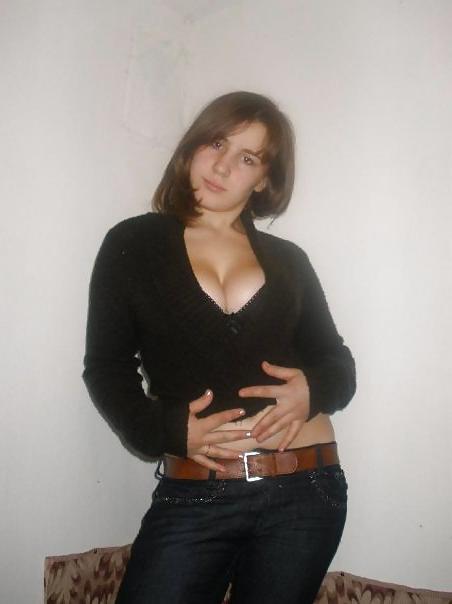 13P Busty Russian Woman 292