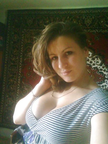 13P Busty Russian Woman 292