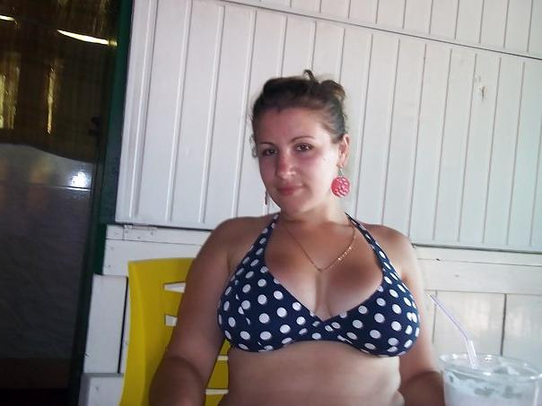 13P Busty Russian Woman 292
