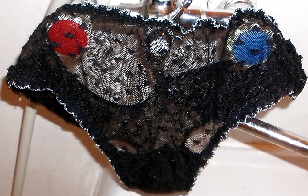 5P Pants of the wife of the friend