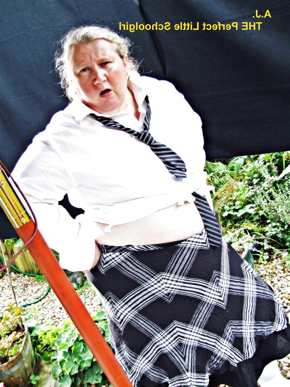 25P A.J. - Al Fresco Schoolgirl
