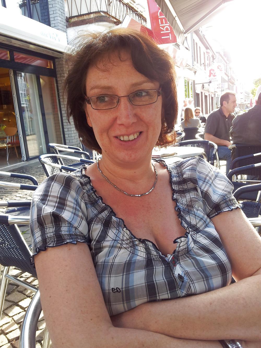 14P German sexy milf