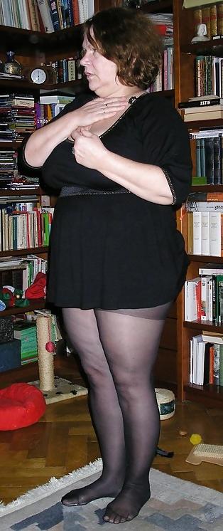 4P Clothed and flashing