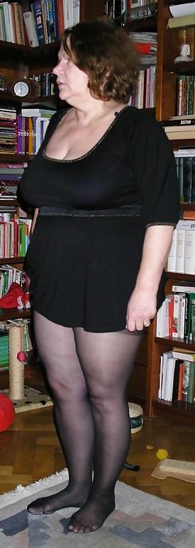 4P Clothed and flashing